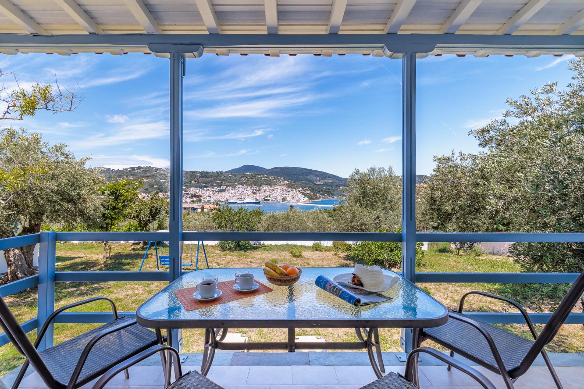 Anesis Apartment 2 Fireplace Skopelos Town Exterior photo